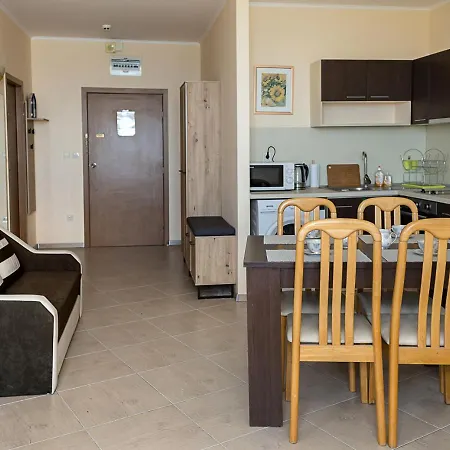 Cozy Retreat With Sea View & Balcony I Nikea Park By Flat Mаnager Apartment Warna